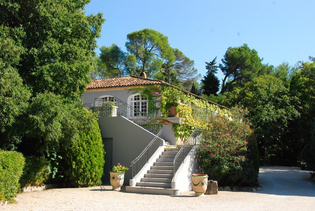 Hotel Les Mazets Des Roches Tarascon Eksteriør billede