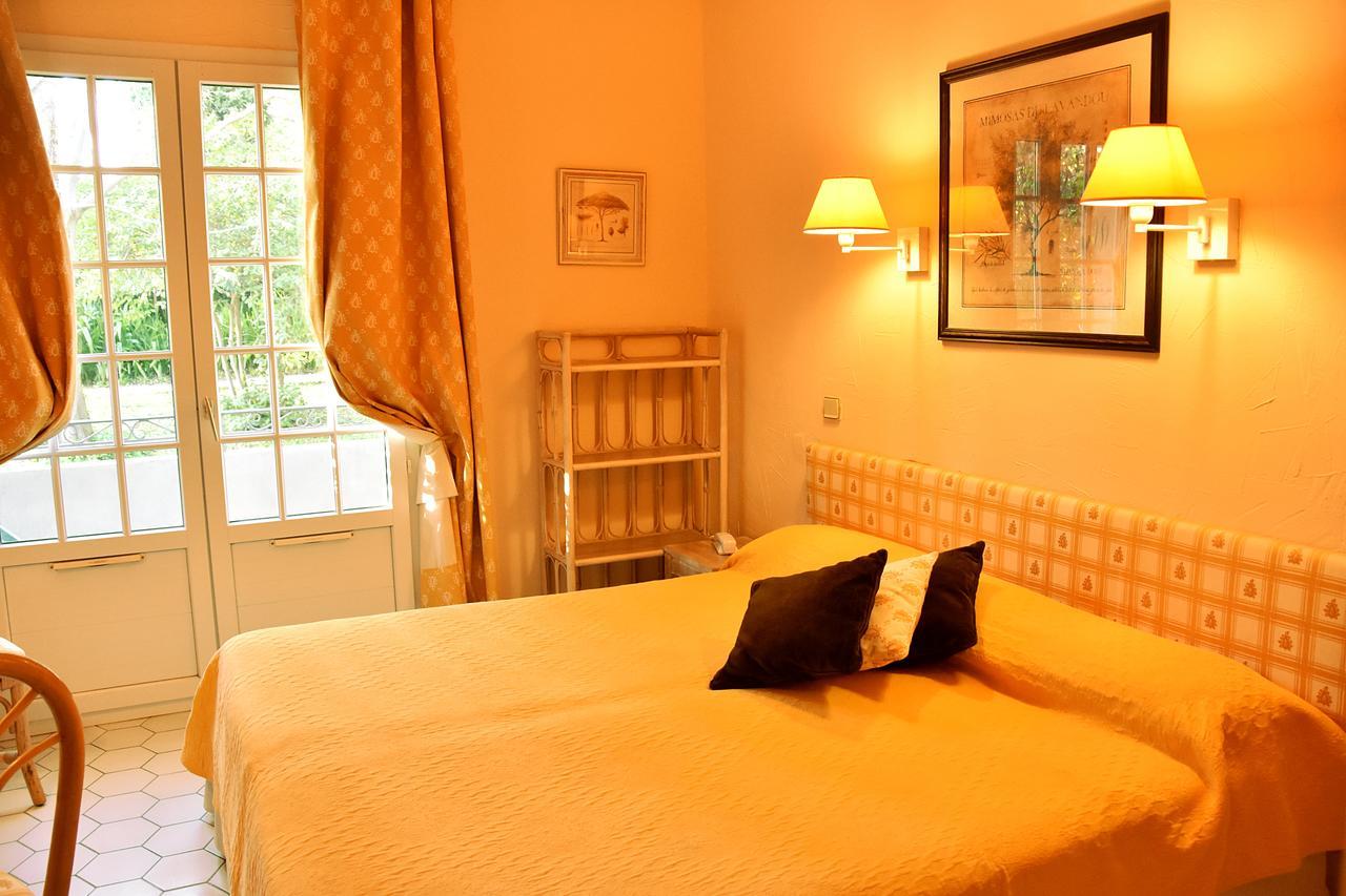 Hotel Les Mazets Des Roches Tarascon Eksteriør billede