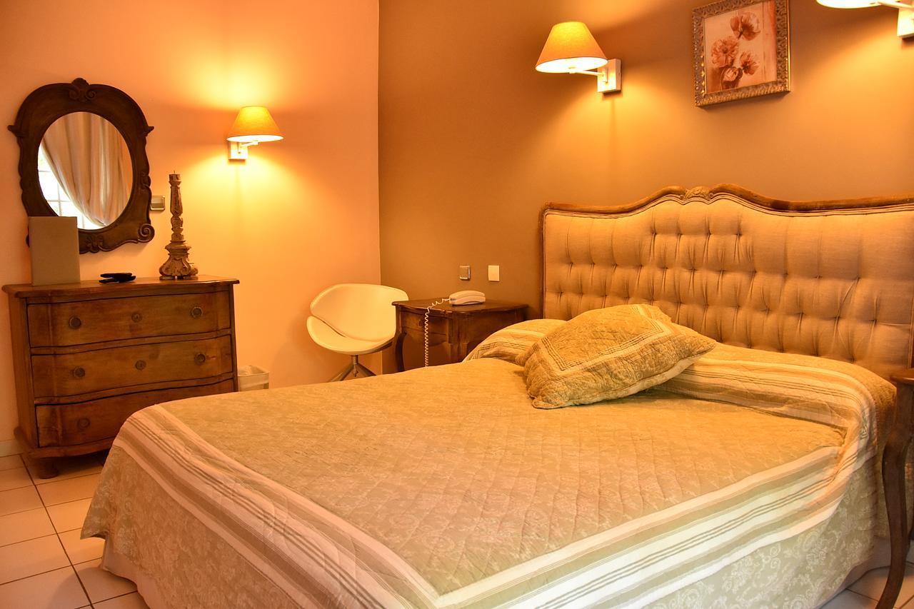 Hotel Les Mazets Des Roches Tarascon Eksteriør billede