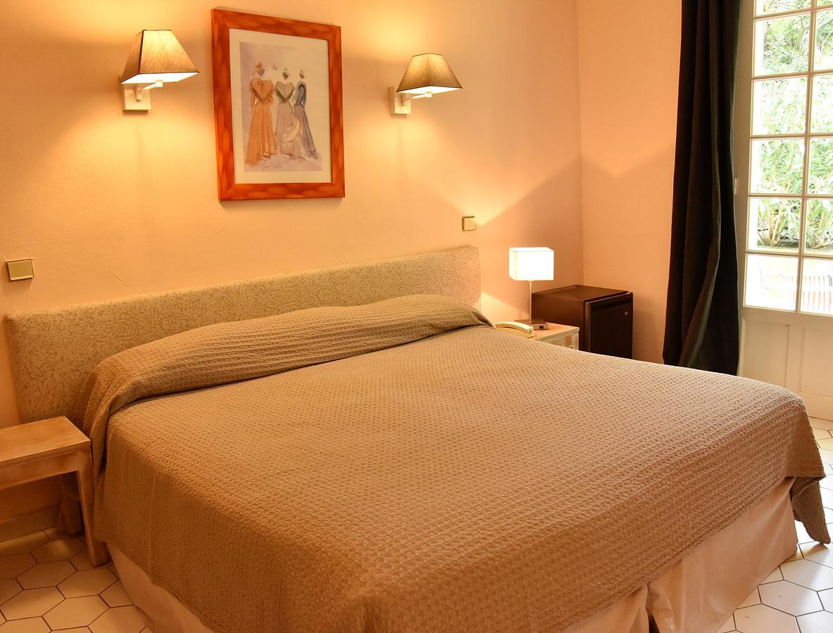 Hotel Les Mazets Des Roches Tarascon Eksteriør billede