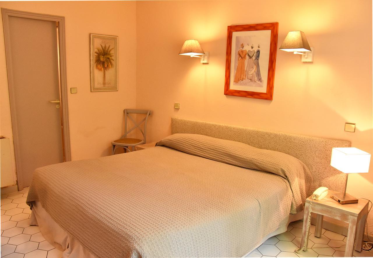 Hotel Les Mazets Des Roches Tarascon Eksteriør billede
