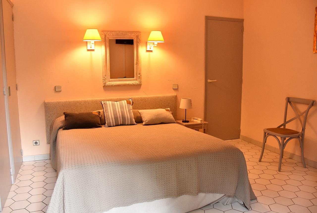 Hotel Les Mazets Des Roches Tarascon Eksteriør billede