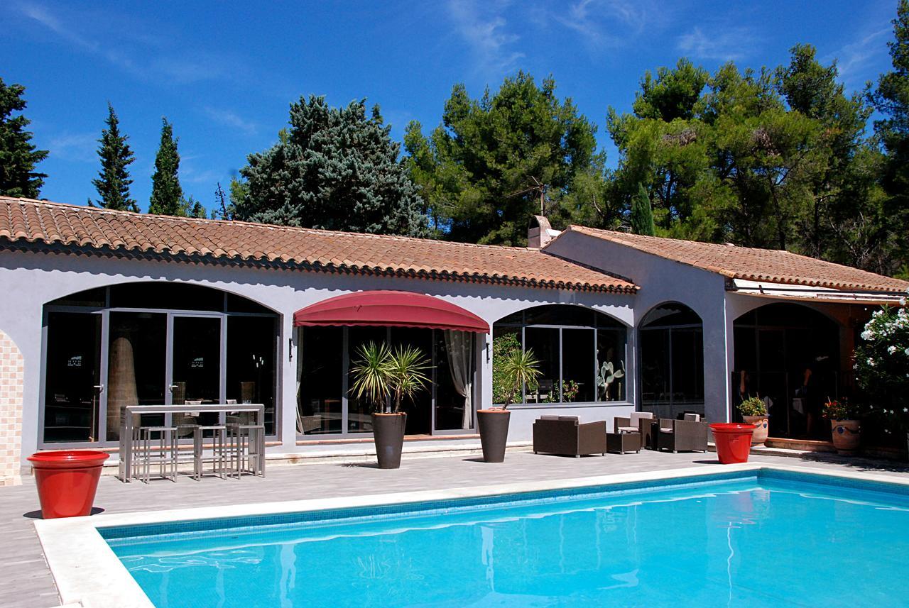 Hotel Les Mazets Des Roches Tarascon Eksteriør billede