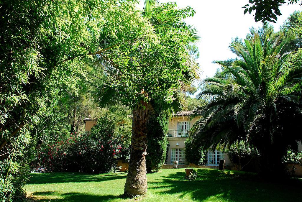 Hotel Les Mazets Des Roches Tarascon Eksteriør billede