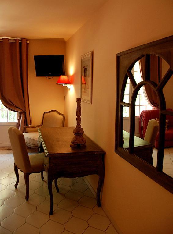 Hotel Les Mazets Des Roches Tarascon Eksteriør billede