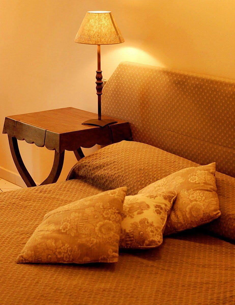 Hotel Les Mazets Des Roches Tarascon Eksteriør billede